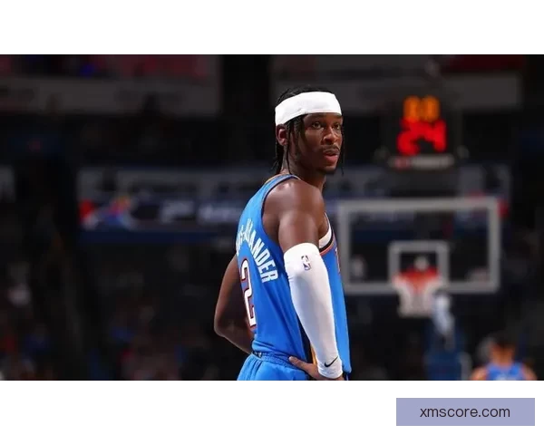 亚历山大出战15分钟顺利达标 确保常规赛65场评奖资格